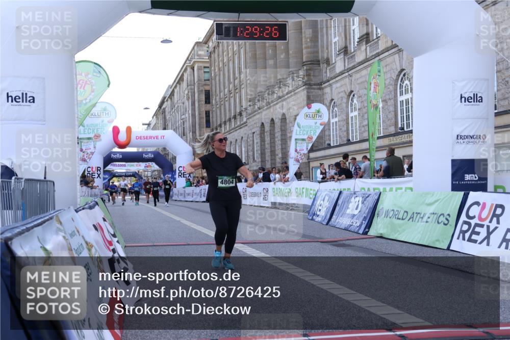 07.09.2025 - BARMER Alsterlauf Strokosch-Dieckow http://msf.ph/oto/8726425 07.09.2025 10:29:24 Ziel 3457, 3560, 4804 meine-sportfotos.de