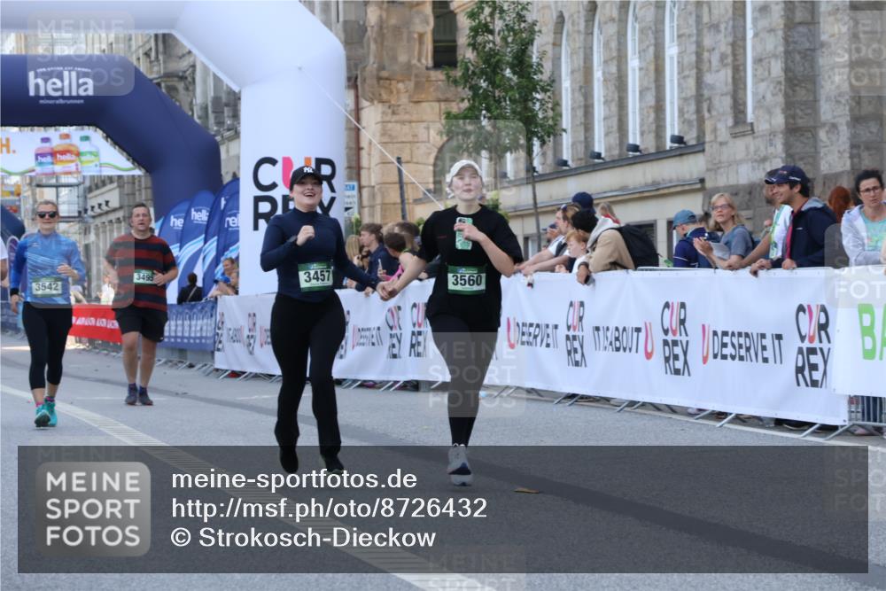 07.09.2025 - BARMER Alsterlauf Strokosch-Dieckow http://msf.ph/oto/8726432 07.09.2025 10:29:28 Ziel 3457, 3560, 4201, 4804 meine-sportfotos.de