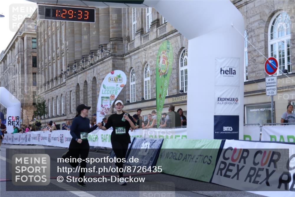 07.09.2025 - BARMER Alsterlauf Strokosch-Dieckow http://msf.ph/oto/8726435 07.09.2025 10:29:31 Ziel 3457, 3542, 3553, 3560, 4201 meine-sportfotos.de