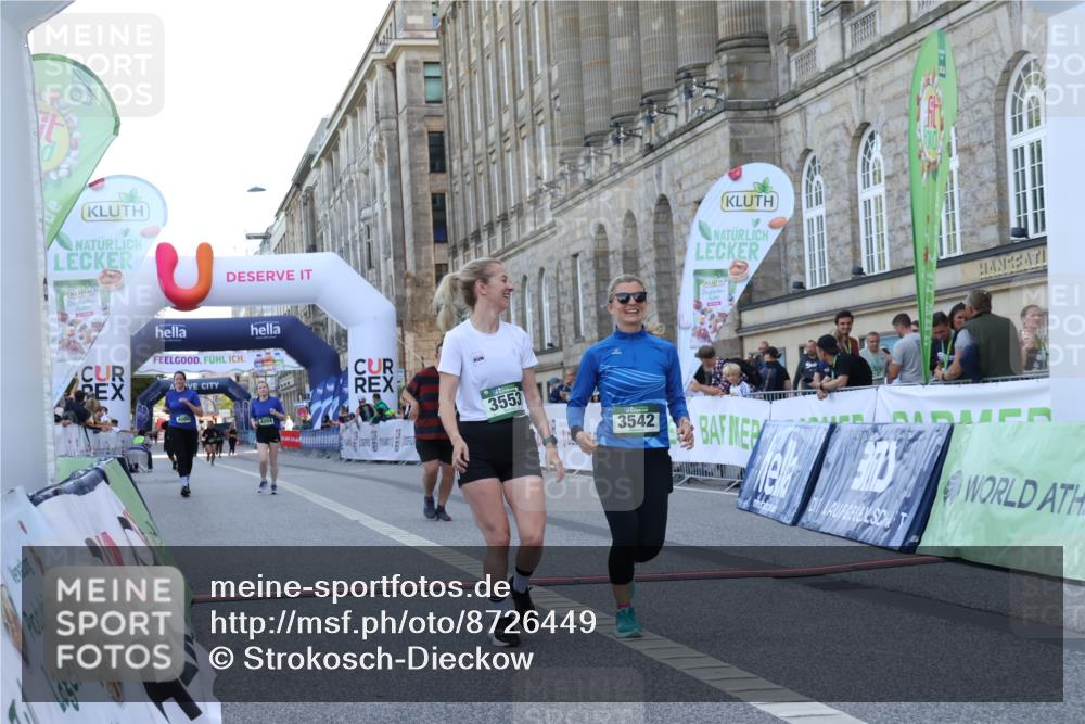 07.09.2025 - BARMER Alsterlauf Strokosch-Dieckow http://msf.ph/oto/8726449 07.09.2025 10:29:36 Ziel 3457, 3495, 3542, 3553, 3560, 4000, 4201 meine-sportfotos.de
