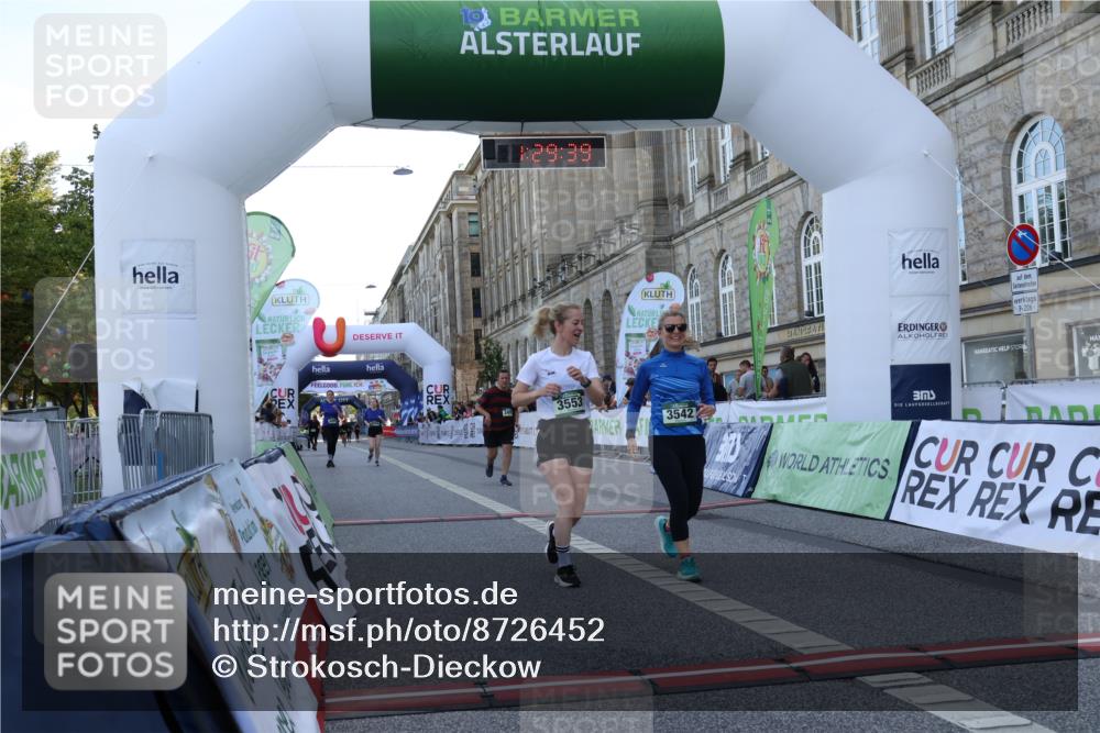 07.09.2025 - BARMER Alsterlauf Strokosch-Dieckow http://msf.ph/oto/8726452 07.09.2025 10:29:37 Ziel 3495, 3542, 3553, 4000, 4004, 4201 meine-sportfotos.de