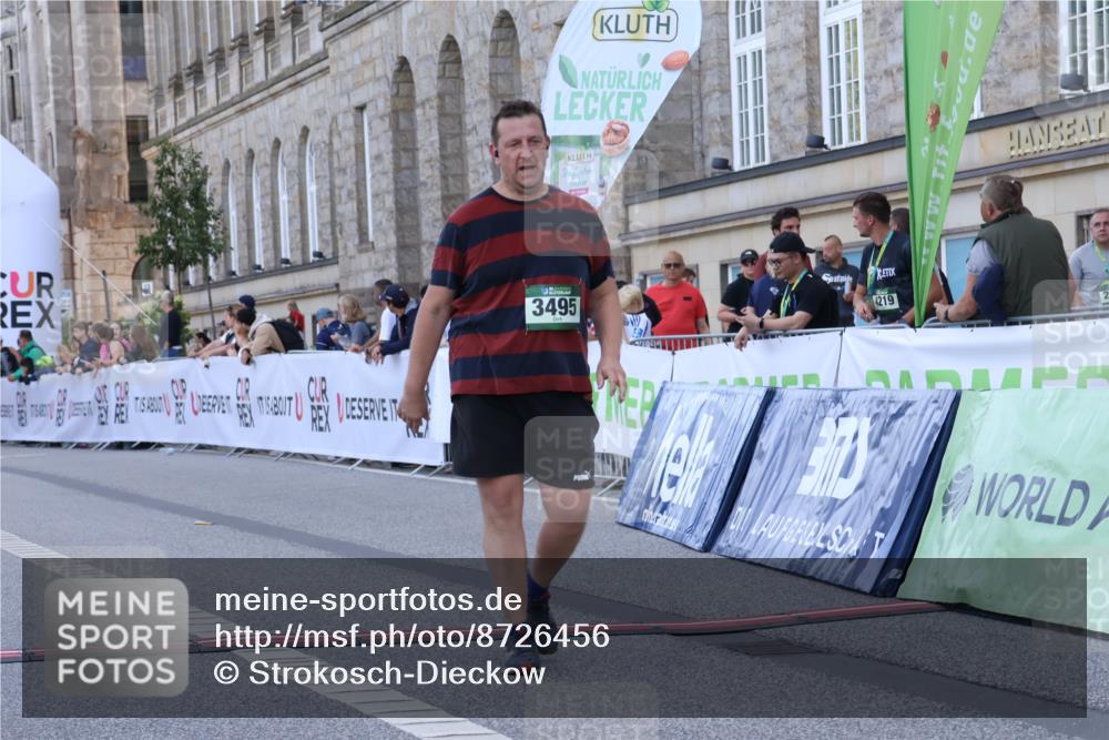 07.09.2025 - BARMER Alsterlauf Strokosch-Dieckow http://msf.ph/oto/8726456 07.09.2025 10:29:40 Ziel 3495, 3542, 3553, 4000, 4004 meine-sportfotos.de