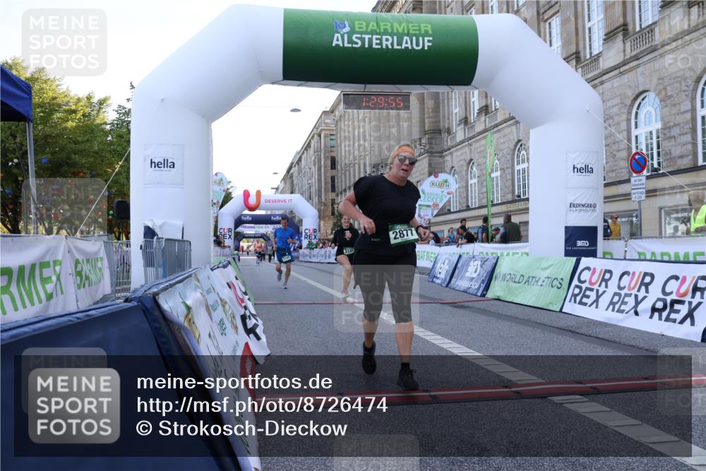 07.09.2025 - BARMER Alsterlauf Strokosch-Dieckow http://msf.ph/oto/8726474 07.09.2025 10:29:54 Ziel 2877, 3141, 3165 meine-sportfotos.de