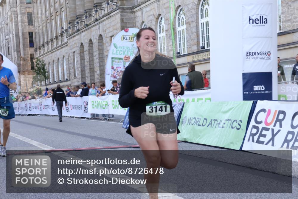 07.09.2025 - BARMER Alsterlauf Strokosch-Dieckow http://msf.ph/oto/8726478 07.09.2025 10:29:55 Ziel 2877, 3141, 3165 meine-sportfotos.de