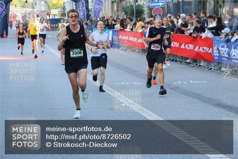 07.09.2025 - BARMER Alsterlauf Strokosch-Dieckow http://msf.ph/oto/8726502 07.09.2025 09:41:40 Ziel 2106, 3405, 4687, 5583, 5828, 6013, 6066, 8025, 8358, 8389 meine-sportfotos.de