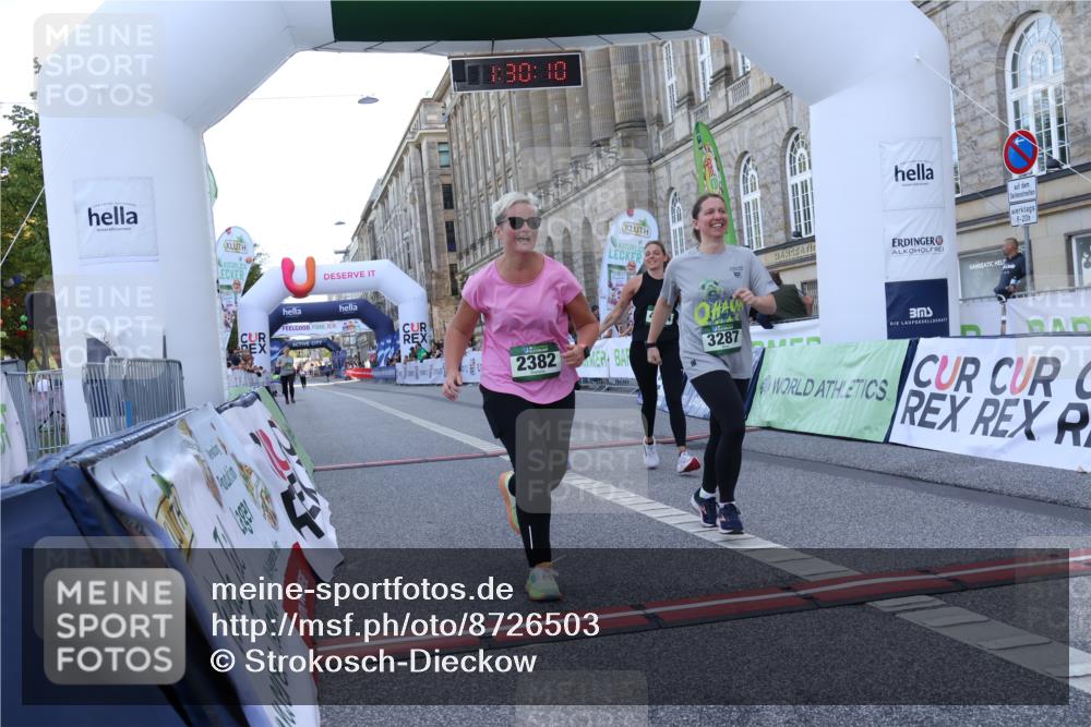 07.09.2025 - BARMER Alsterlauf Strokosch-Dieckow http://msf.ph/oto/8726503 07.09.2025 10:30:08 Ziel 2382, 2486, 3287, 4584, 5071, 6087 meine-sportfotos.de