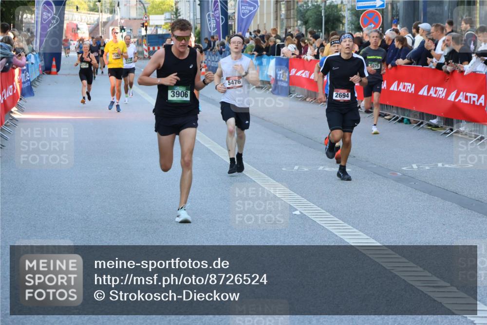 07.09.2025 - BARMER Alsterlauf Strokosch-Dieckow http://msf.ph/oto/8726524 07.09.2025 09:41:39 Ziel 2106, 2250, 3405, 4687, 5583, 5828, 6013, 6066, 8358 meine-sportfotos.de