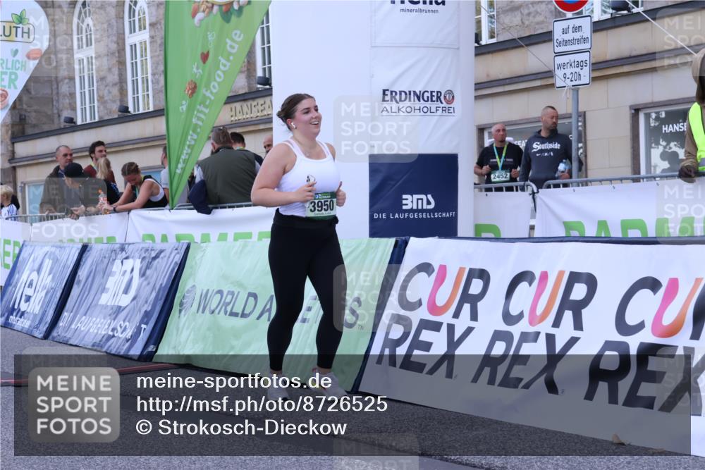 07.09.2025 - BARMER Alsterlauf Strokosch-Dieckow http://msf.ph/oto/8726525 07.09.2025 10:30:29 Ziel 3950 meine-sportfotos.de