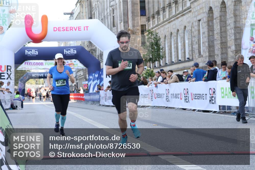 07.09.2025 - BARMER Alsterlauf Strokosch-Dieckow http://msf.ph/oto/8726530 07.09.2025 10:30:47 Ziel 4126 meine-sportfotos.de