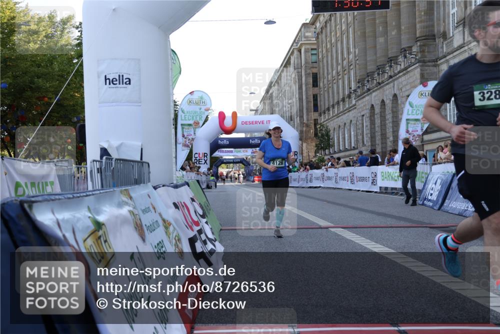 07.09.2025 - BARMER Alsterlauf Strokosch-Dieckow http://msf.ph/oto/8726536 07.09.2025 10:30:49 Ziel 4126 meine-sportfotos.de