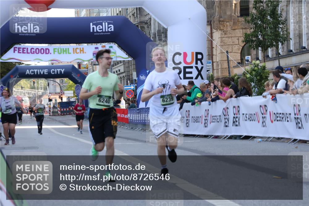 07.09.2025 - BARMER Alsterlauf Strokosch-Dieckow http://msf.ph/oto/8726546 07.09.2025 10:31:14 Ziel 6239, 6240 meine-sportfotos.de