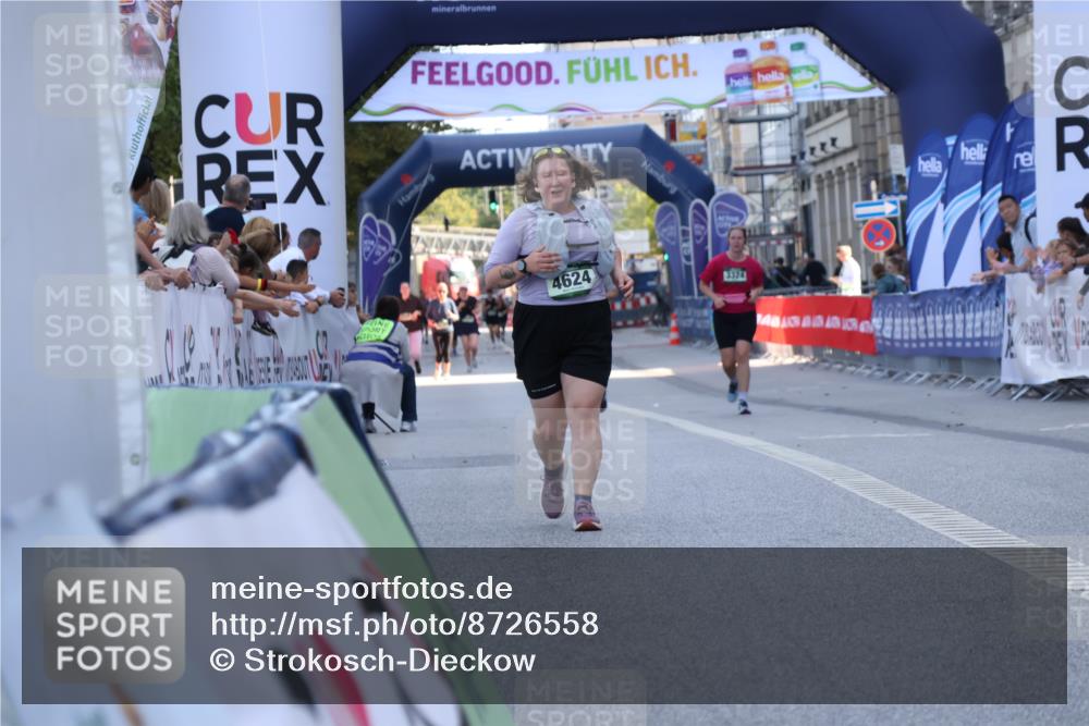 07.09.2025 - BARMER Alsterlauf Strokosch-Dieckow http://msf.ph/oto/8726558 07.09.2025 10:31:21 Ziel 4624, 6239, 6240 meine-sportfotos.de