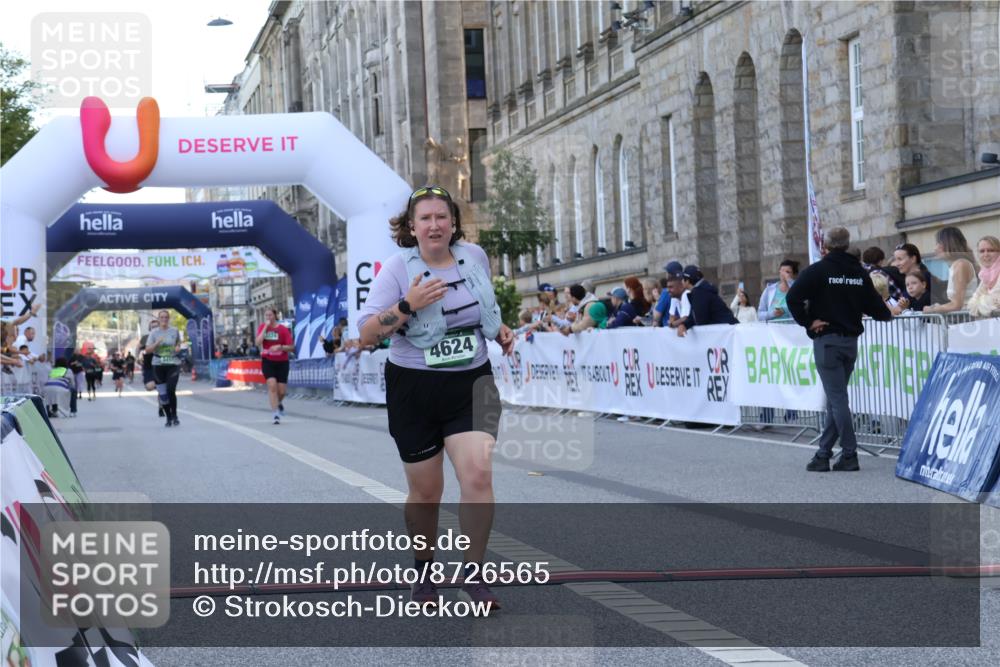 07.09.2025 - BARMER Alsterlauf Strokosch-Dieckow http://msf.ph/oto/8726565 07.09.2025 10:31:27 Ziel 4624 meine-sportfotos.de