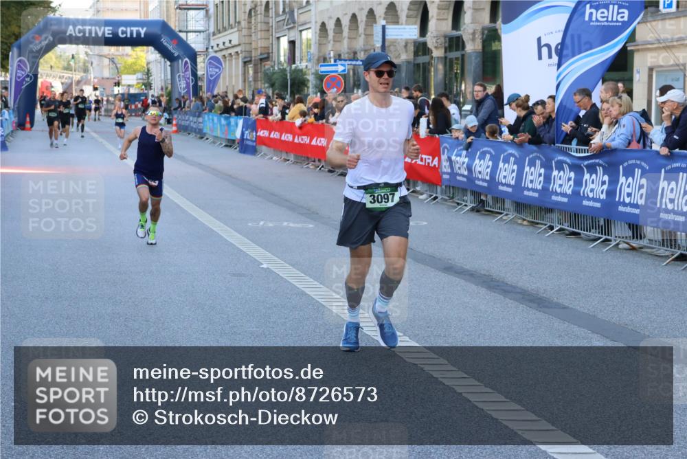 07.09.2025 - BARMER Alsterlauf Strokosch-Dieckow http://msf.ph/oto/8726573 07.09.2025 09:41:16 Ziel 2097, 2694, 3163, 3597, 3906, 4632, 4665, 4745, 5149, 5161, 5476, 6125, 6139, 6306, 8375 meine-sportfotos.de