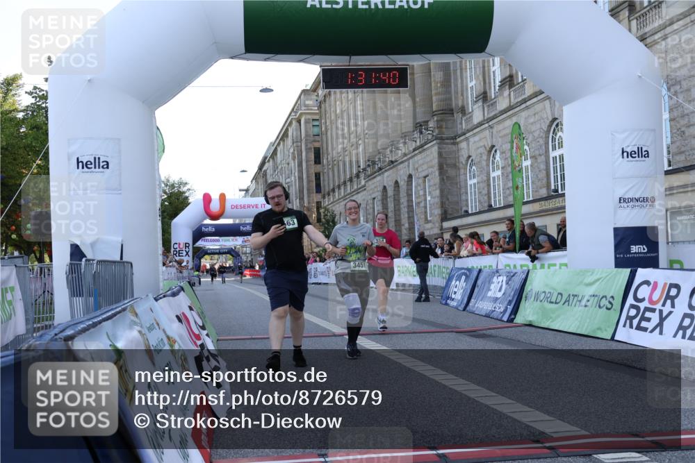 07.09.2025 - BARMER Alsterlauf Strokosch-Dieckow http://msf.ph/oto/8726579 07.09.2025 10:31:38 Ziel 2563, 3324, 3451 meine-sportfotos.de