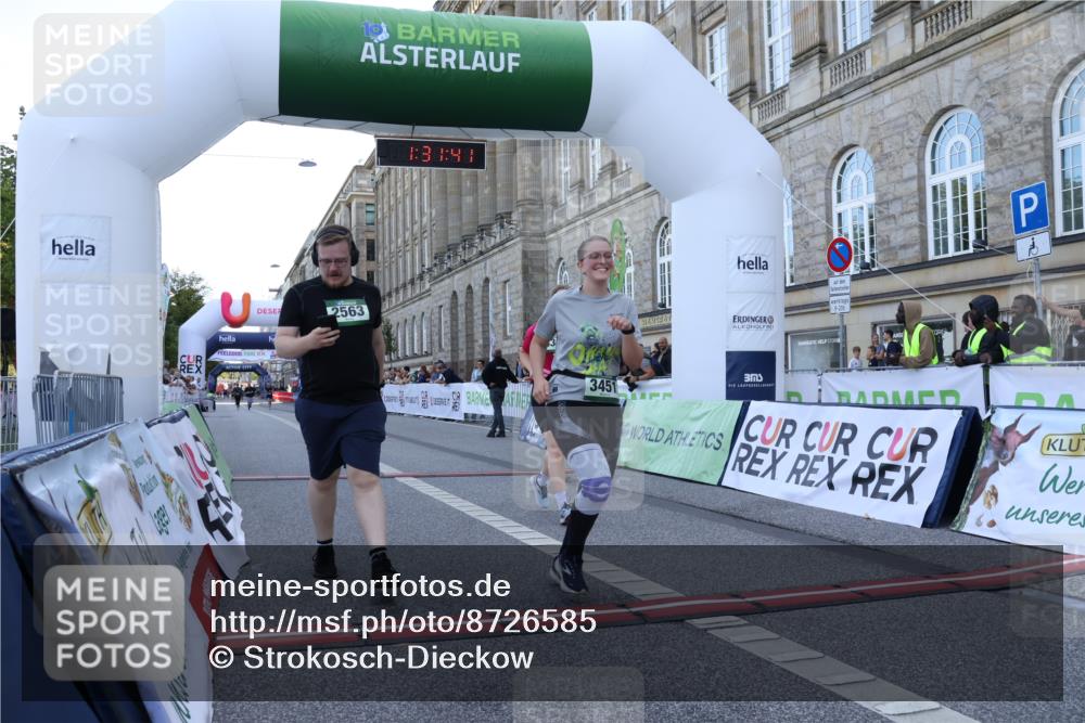 07.09.2025 - BARMER Alsterlauf Strokosch-Dieckow http://msf.ph/oto/8726585 07.09.2025 10:31:39 Ziel 2563, 3324, 3451 meine-sportfotos.de