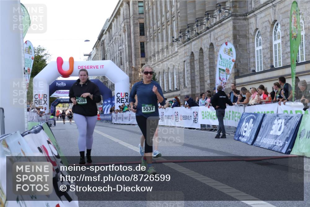 07.09.2025 - BARMER Alsterlauf Strokosch-Dieckow http://msf.ph/oto/8726599 07.09.2025 10:31:59 Ziel 4388, 5537, 5599 meine-sportfotos.de