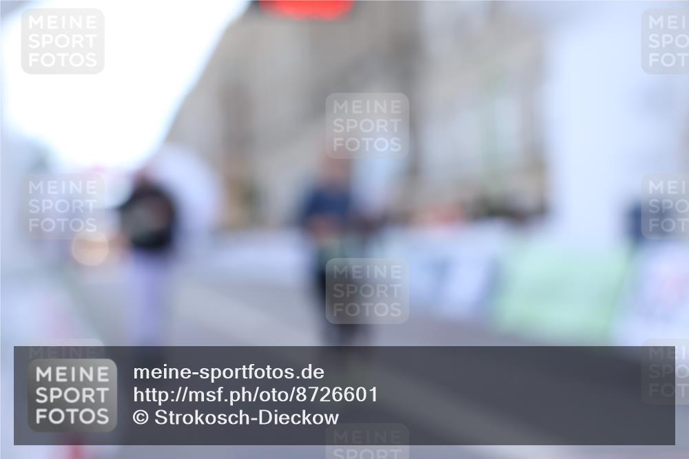 07.09.2025 - BARMER Alsterlauf Strokosch-Dieckow http://msf.ph/oto/8726601 07.09.2025 10:32:00 Ziel 4388, 5537, 5599 meine-sportfotos.de