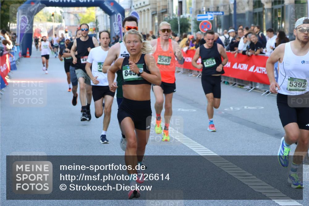 07.09.2025 - BARMER Alsterlauf Strokosch-Dieckow http://msf.ph/oto/8726614 07.09.2025 09:40:58 Ziel 2098, 3097, 3517, 4632, 4692, 5161, 5716, 5878, 8499 meine-sportfotos.de