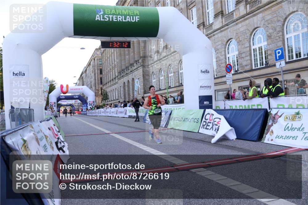 07.09.2025 - BARMER Alsterlauf Strokosch-Dieckow http://msf.ph/oto/8726619 07.09.2025 10:32:11 Ziel 2001 meine-sportfotos.de