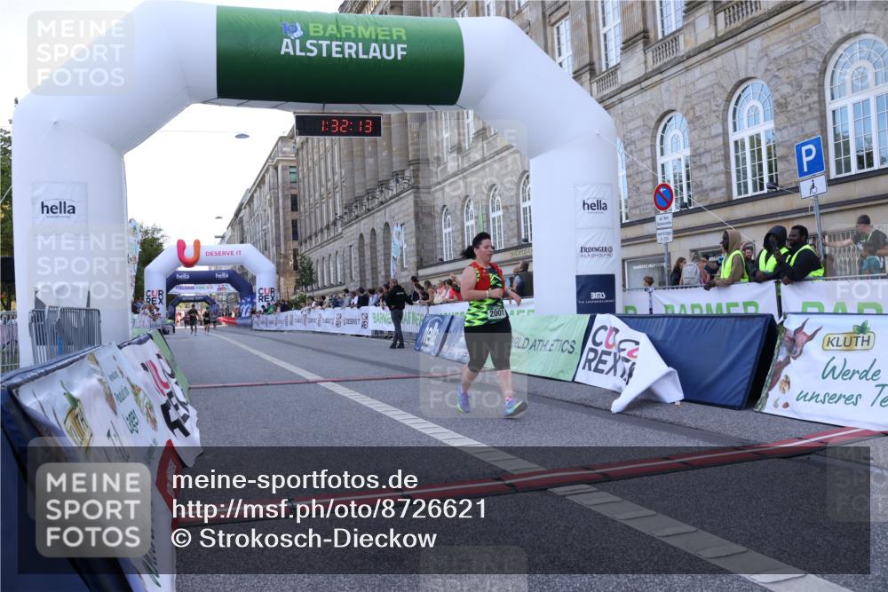 07.09.2025 - BARMER Alsterlauf Strokosch-Dieckow http://msf.ph/oto/8726621 07.09.2025 10:32:11 Ziel 2001 meine-sportfotos.de