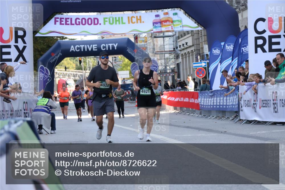 07.09.2025 - BARMER Alsterlauf Strokosch-Dieckow http://msf.ph/oto/8726622 07.09.2025 10:32:14 Ziel 2001 meine-sportfotos.de