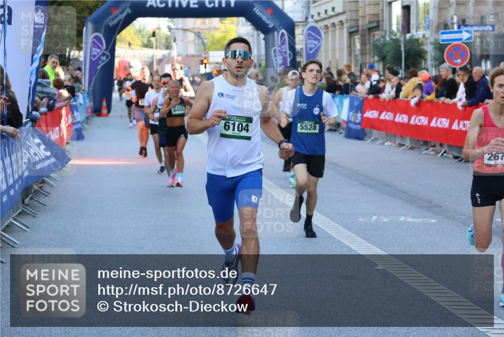 07.09.2025 - BARMER Alsterlauf Strokosch-Dieckow http://msf.ph/oto/8726647 07.09.2025 09:40:53 Ziel 3097, 3516, 3517, 4692, 5878, 8499 meine-sportfotos.de