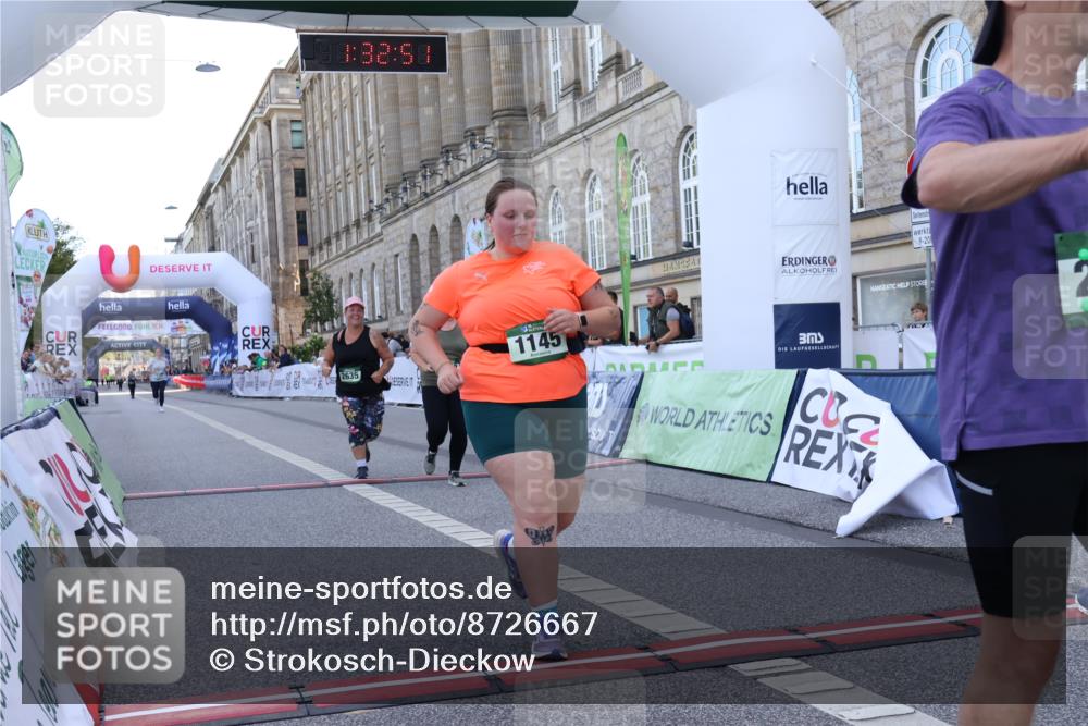07.09.2025 - BARMER Alsterlauf Strokosch-Dieckow http://msf.ph/oto/8726667 07.09.2025 10:32:49 Ziel 1145, 2420, 2427, 2635, 3686 meine-sportfotos.de