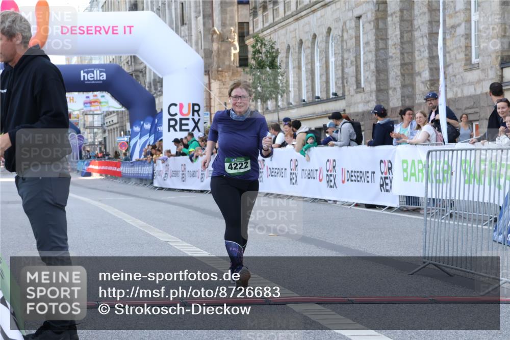 07.09.2025 - BARMER Alsterlauf Strokosch-Dieckow http://msf.ph/oto/8726683 07.09.2025 10:33:19 Ziel 4222 meine-sportfotos.de