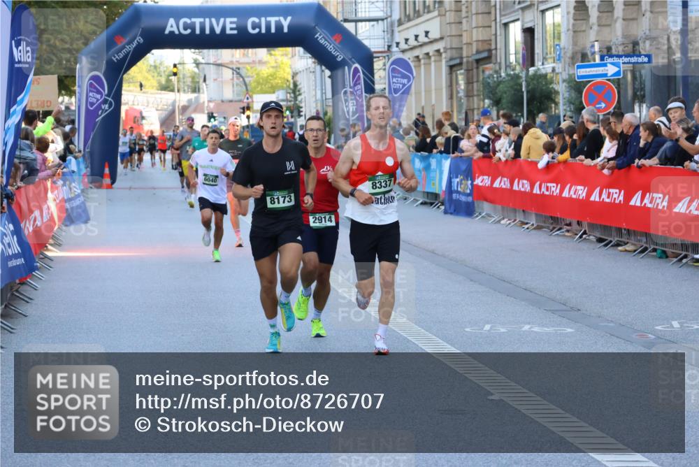 07.09.2025 - BARMER Alsterlauf Strokosch-Dieckow http://msf.ph/oto/8726707 07.09.2025 09:40:30 Ziel 2583, 2677, 3296, 4305, 4307, 4498, 5143, 5210, 5392, 5525, 5528, 5635, 6104, 6307, 8232, 8424, 8435, 8455 meine-sportfotos.de