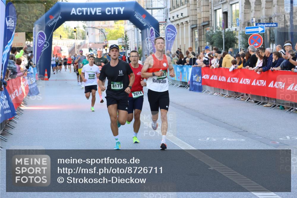 07.09.2025 - BARMER Alsterlauf Strokosch-Dieckow http://msf.ph/oto/8726711 07.09.2025 09:40:30 Ziel 2583, 2677, 3296, 4305, 4307, 4498, 5143, 5210, 5392, 5525, 5528, 5635, 6104, 6307, 8232, 8424, 8435, 8455 meine-sportfotos.de