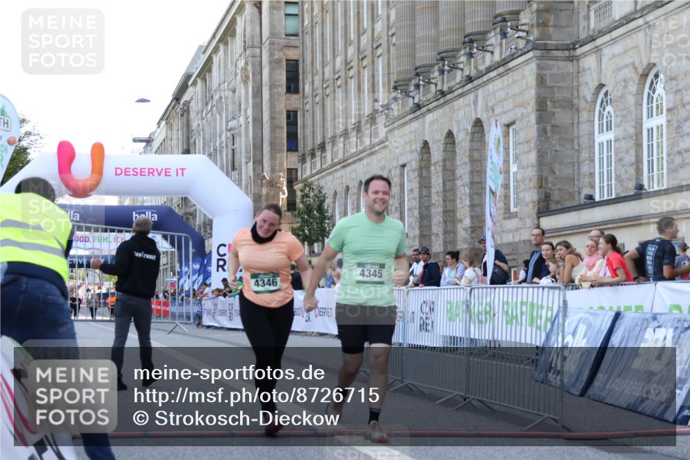 07.09.2025 - BARMER Alsterlauf Strokosch-Dieckow http://msf.ph/oto/8726715 07.09.2025 10:34:16 Ziel 4345, 4346 meine-sportfotos.de