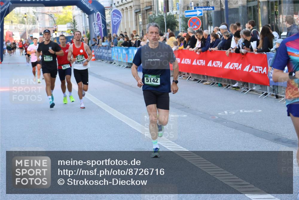 07.09.2025 - BARMER Alsterlauf Strokosch-Dieckow http://msf.ph/oto/8726716 07.09.2025 09:40:28 Ziel 2017, 2583, 2677, 3296, 4005, 4305, 4307, 4498, 5143, 5210, 5392, 5525, 5528, 5635, 6104, 6307, 8232, 8424, 8435, 8455 meine-sportfotos.de