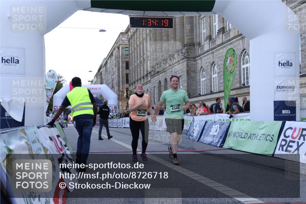 07.09.2025 - BARMER Alsterlauf Strokosch-Dieckow http://msf.ph/oto/8726718 07.09.2025 10:34:17 Ziel 4345, 4346 meine-sportfotos.de