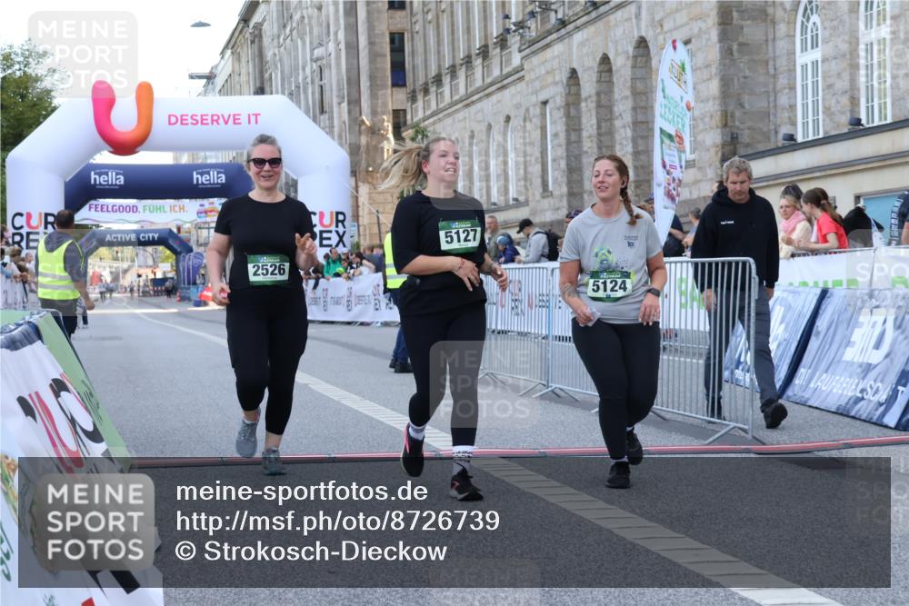 07.09.2025 - BARMER Alsterlauf Strokosch-Dieckow http://msf.ph/oto/8726739 07.09.2025 10:34:50 Ziel 2526, 2738, 5124, 5127 meine-sportfotos.de