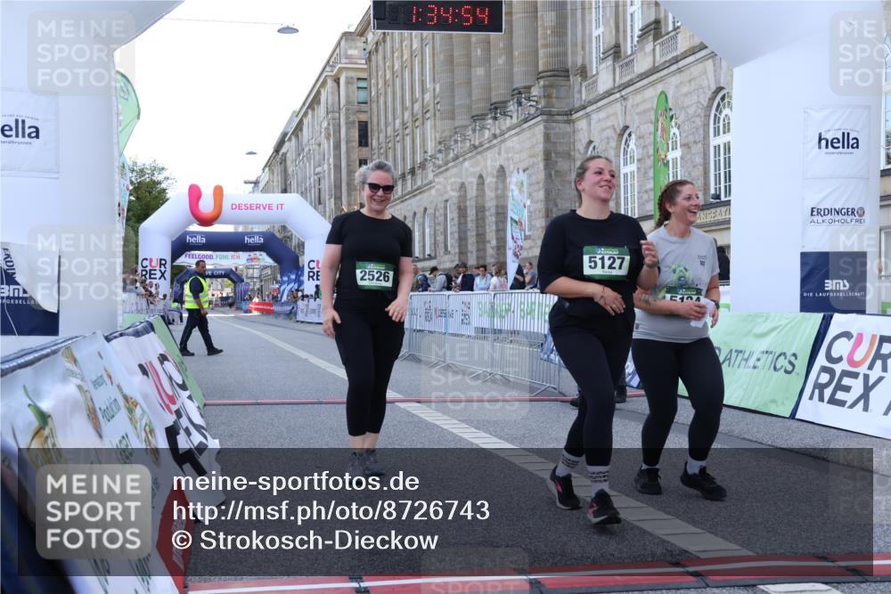 07.09.2025 - BARMER Alsterlauf Strokosch-Dieckow http://msf.ph/oto/8726743 07.09.2025 10:34:52 Ziel 2526, 5124, 5127 meine-sportfotos.de