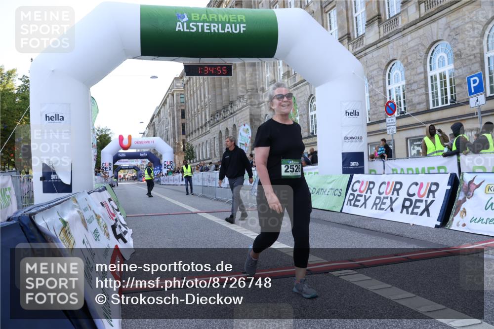 07.09.2025 - BARMER Alsterlauf Strokosch-Dieckow http://msf.ph/oto/8726748 07.09.2025 10:34:53 Ziel 2526, 5124, 5127 meine-sportfotos.de