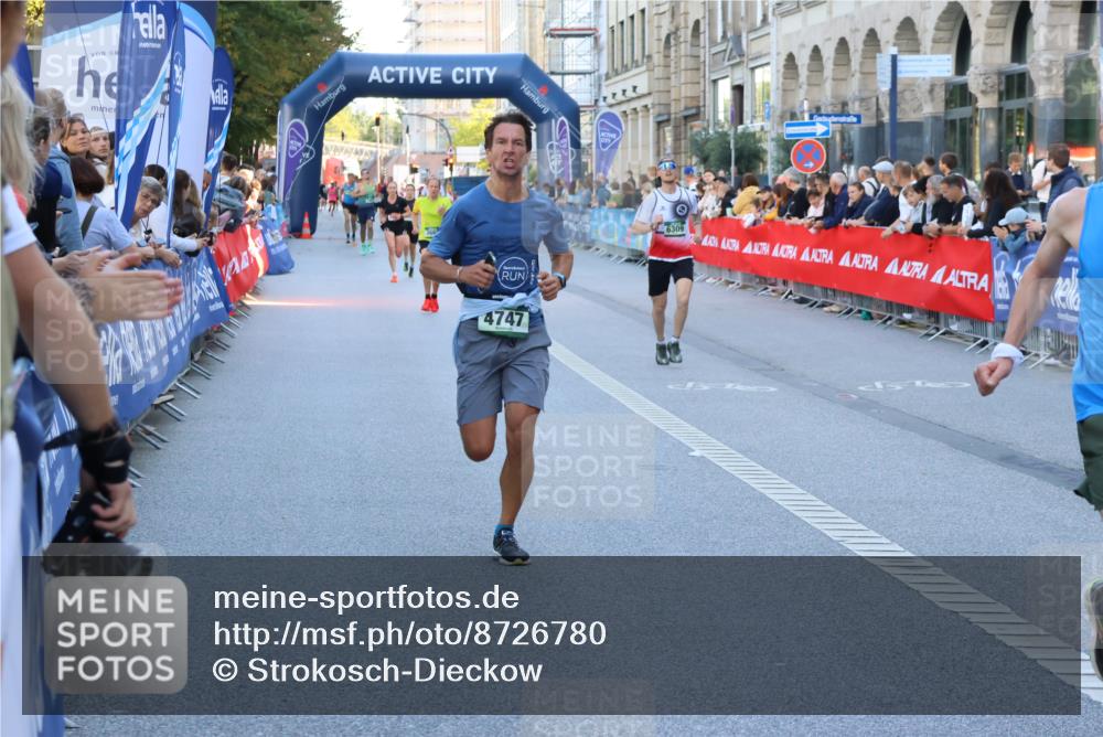 07.09.2025 - BARMER Alsterlauf Strokosch-Dieckow http://msf.ph/oto/8726780 07.09.2025 09:40:10 Ziel 2017, 2358, 2680, 2914, 3673, 3979, 4005, 5142, 5243, 5785, 6040, 6212, 8173, 8337 meine-sportfotos.de
