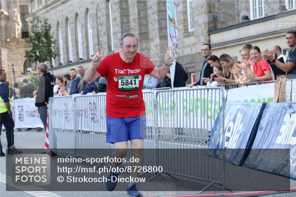 07.09.2025 - BARMER Alsterlauf Strokosch-Dieckow http://msf.ph/oto/8726800 07.09.2025 10:36:34 Ziel 5841 meine-sportfotos.de