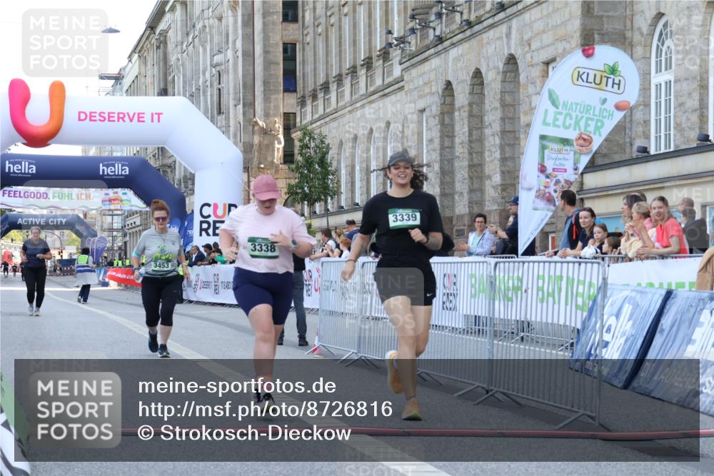 07.09.2025 - BARMER Alsterlauf Strokosch-Dieckow http://msf.ph/oto/8726816 07.09.2025 10:37:31 Ziel 3338, 3339, 3453 meine-sportfotos.de