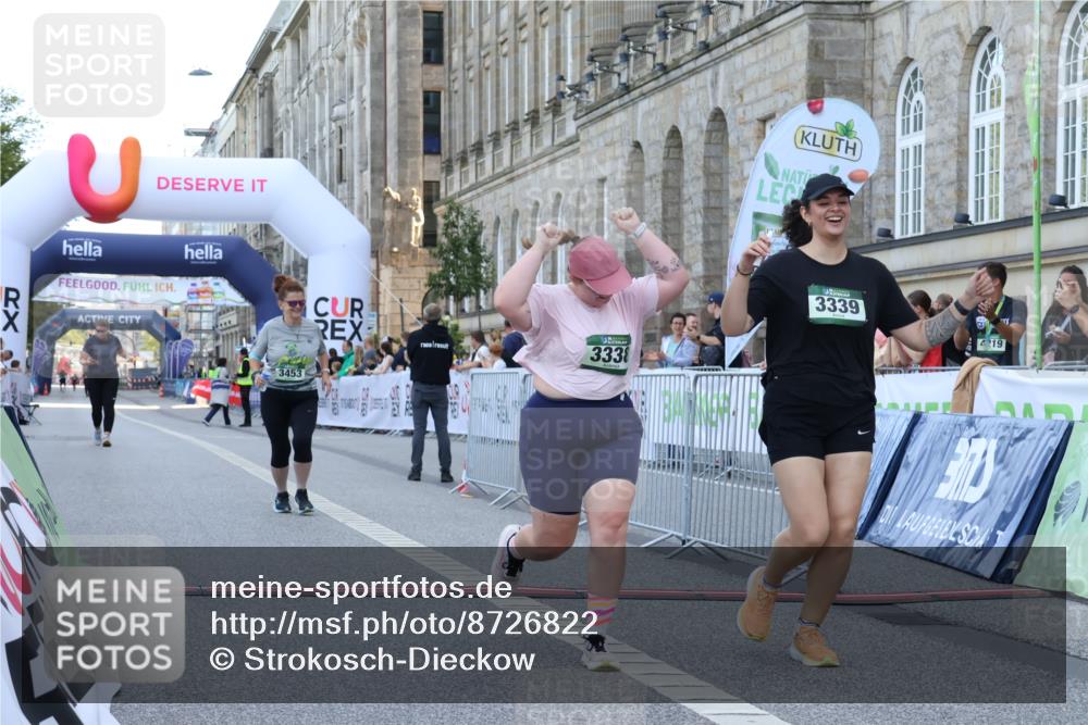 07.09.2025 - BARMER Alsterlauf Strokosch-Dieckow http://msf.ph/oto/8726822 07.09.2025 10:37:33 Ziel 3338, 3339, 3453 meine-sportfotos.de