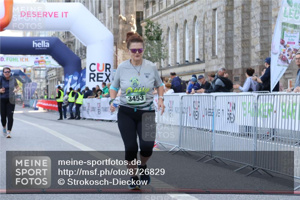 07.09.2025 - BARMER Alsterlauf Strokosch-Dieckow http://msf.ph/oto/8726829 07.09.2025 10:37:36 Ziel 3338, 3339, 3453 meine-sportfotos.de