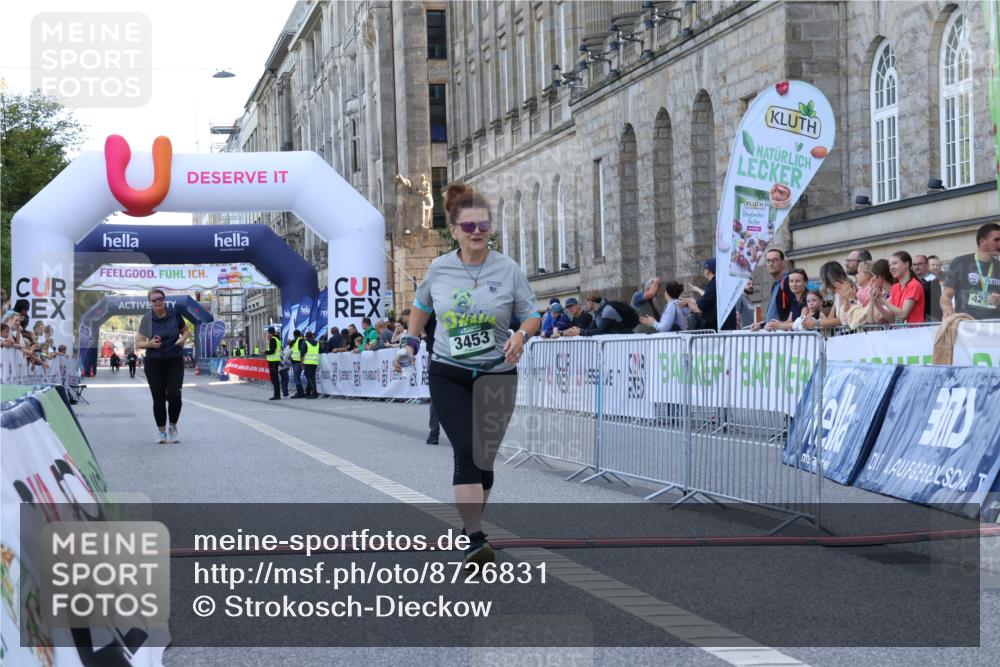 07.09.2025 - BARMER Alsterlauf Strokosch-Dieckow http://msf.ph/oto/8726831 07.09.2025 10:37:36 Ziel 3338, 3339, 3453 meine-sportfotos.de