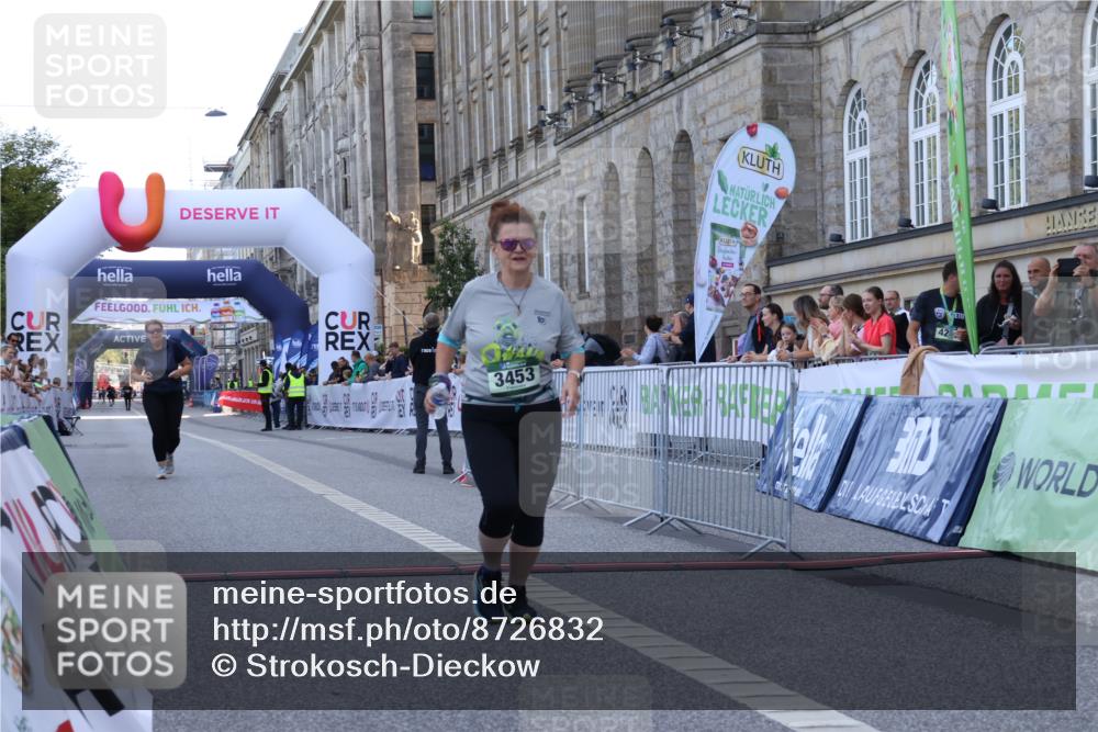 07.09.2025 - BARMER Alsterlauf Strokosch-Dieckow http://msf.ph/oto/8726832 07.09.2025 10:37:37 Ziel 3338, 3339, 3453 meine-sportfotos.de