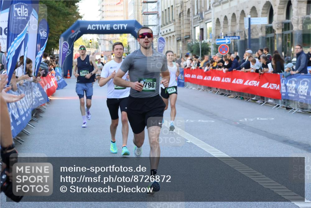 07.09.2025 - BARMER Alsterlauf Strokosch-Dieckow http://msf.ph/oto/8726872 07.09.2025 09:39:29 Ziel 2309, 2401, 2566, 2658, 2964, 3180, 3701, 3753, 4639, 5057, 5436, 5440, 5582, 5863 meine-sportfotos.de