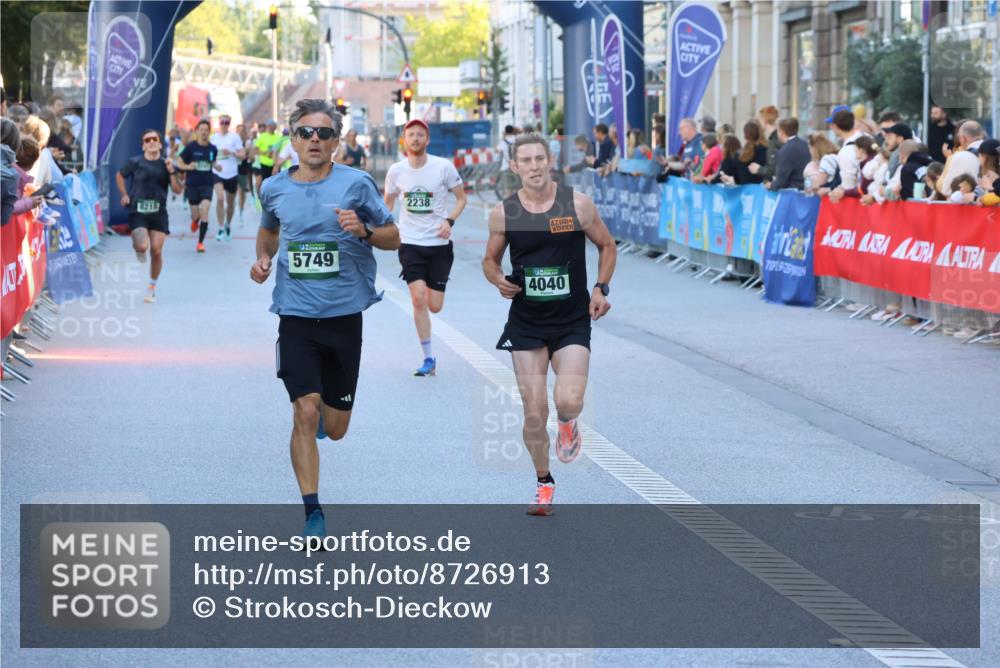 07.09.2025 - BARMER Alsterlauf Strokosch-Dieckow http://msf.ph/oto/8726913 07.09.2025 09:38:51 Ziel 2058, 2083, 3124, 3380, 3598, 3633, 3670, 4037, 4521, 4526, 4627, 4676, 4695, 5790, 5964, 5965, 5995, 6172, 6209, 6308, 8247, 8343, 8476 meine-sportfotos.de