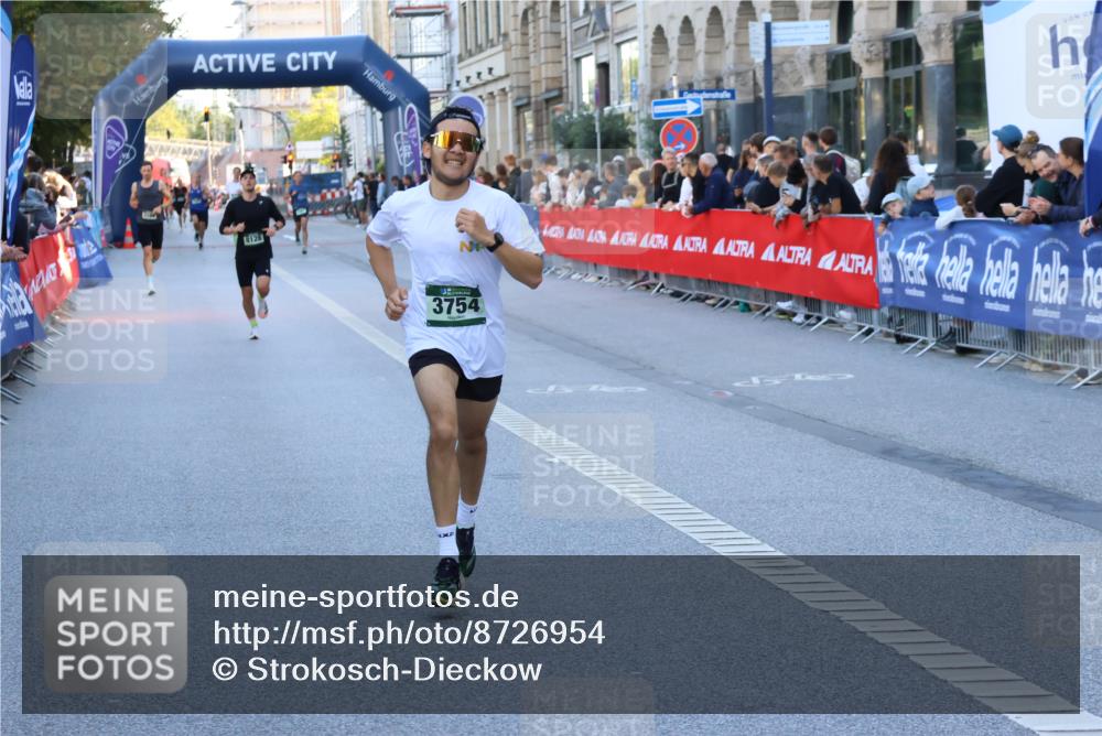 07.09.2025 - BARMER Alsterlauf Strokosch-Dieckow http://msf.ph/oto/8726954 07.09.2025 09:37:59 Ziel 2663, 4312, 4585, 4595, 5157, 5979, 6024, 6197 meine-sportfotos.de