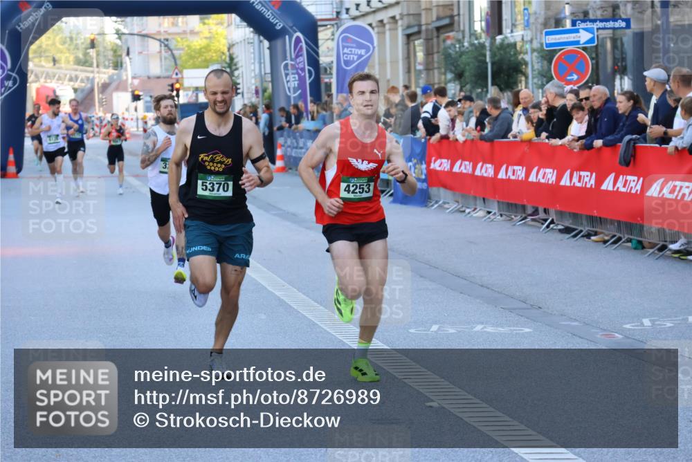 07.09.2025 - BARMER Alsterlauf Strokosch-Dieckow http://msf.ph/oto/8726989 07.09.2025 09:37:10 Ziel 8077, 8221 meine-sportfotos.de