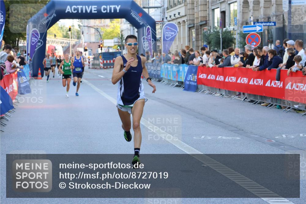 07.09.2025 - BARMER Alsterlauf Strokosch-Dieckow http://msf.ph/oto/8727019 07.09.2025 09:36:31 Ziel 3418, 5046, 5066, 5374, 5429, 5700, 6068, 8314 meine-sportfotos.de