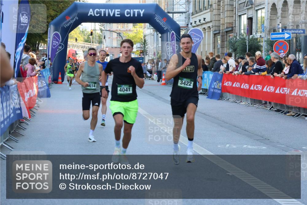 07.09.2025 - BARMER Alsterlauf Strokosch-Dieckow http://msf.ph/oto/8727047 07.09.2025 09:36:01 Ziel 27, 2012, 2529, 2779, 3417, 4647, 5660 meine-sportfotos.de